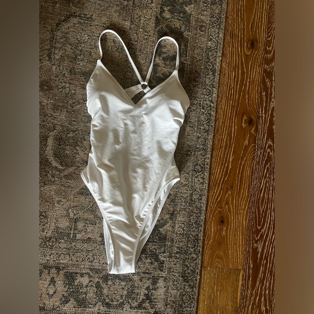 Shade and shore white one piece swimsuit nwot size small - Picture 5 of 8